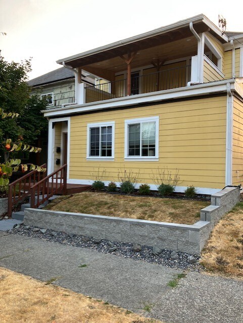 Fachada del dúplex - 1409 N Fife St