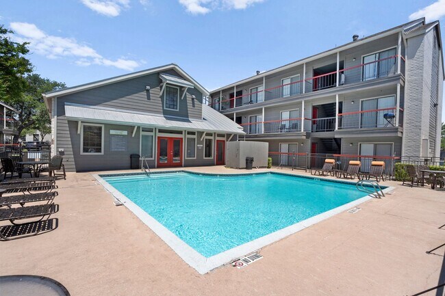 Foto del edificio - The Place at Oak Hills