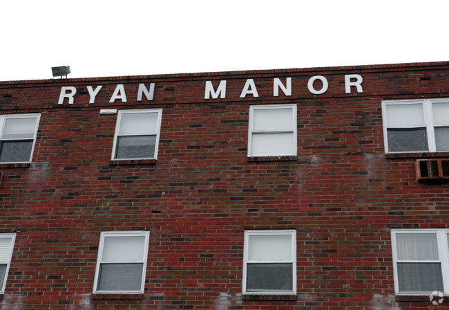 Building Photo - Ryan Manor Apartments