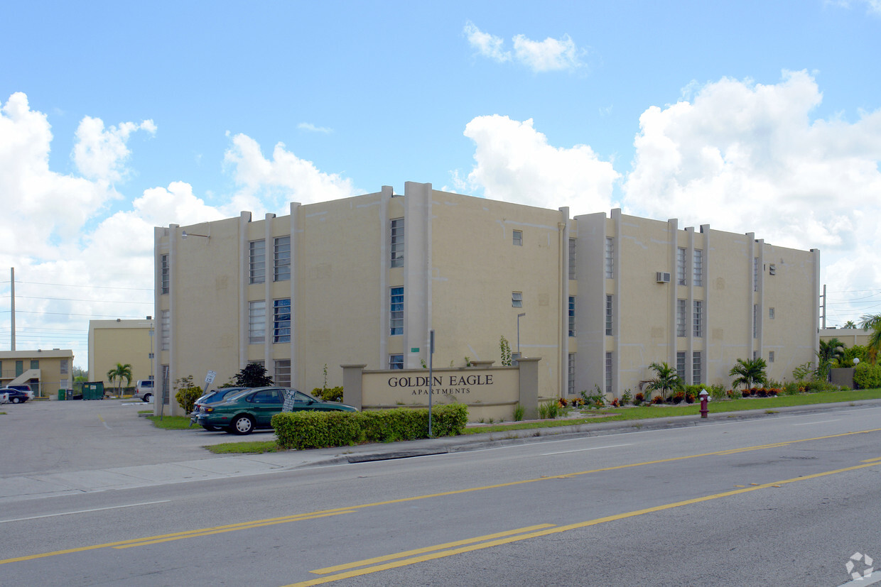 Primary Photo - Golden Eagle Apartments