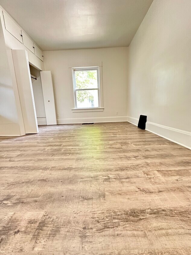 Foto del edificio - 641 S Water St