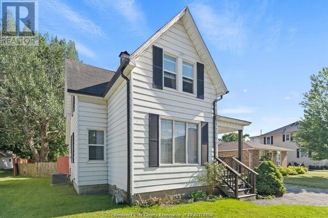 Building Photo - 12333 Lanoue St.