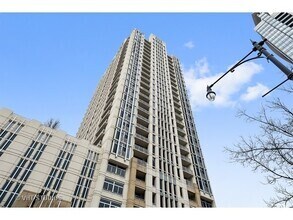 Building Photo - 1400 S Michigan Ave