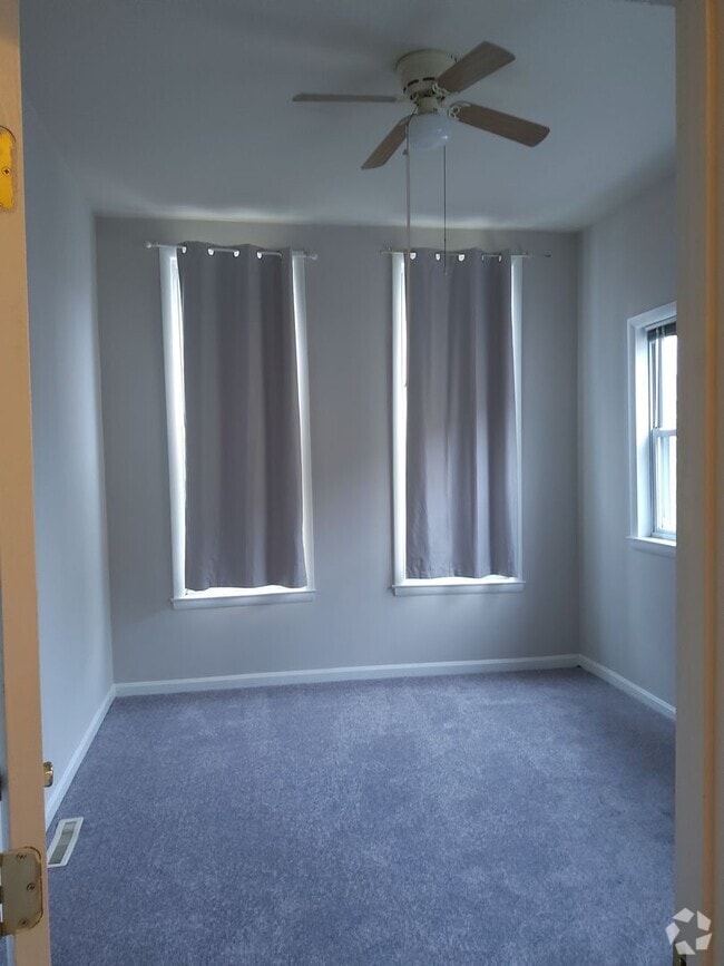 Building Photo - 313 Albemarle St