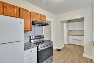 243 N Wayne Ave