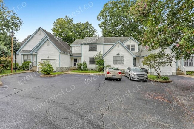 Building Photo - 5112 Greenwich Mews