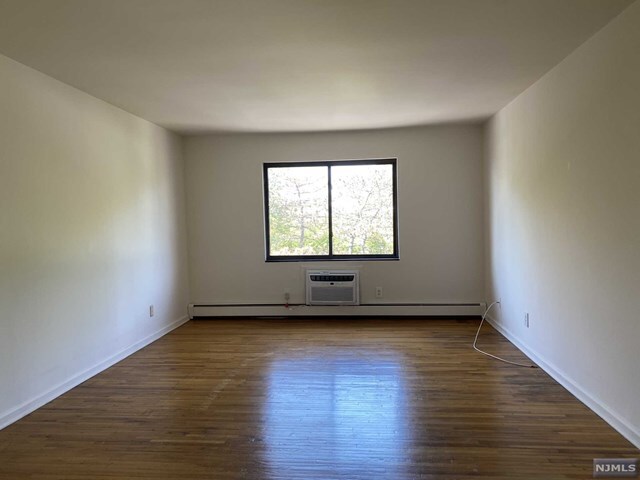 Foto del edificio - 102 Bellgrove Dr