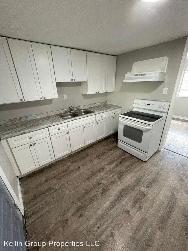 Building Photo - 4 br, 2 bath House - 2910 E Emma St