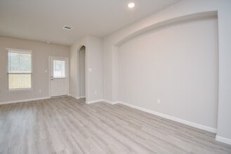 Building Photo - 27326 Grey Fox Run