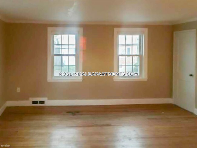 Foto del edificio - 35 Grew Hill Rd