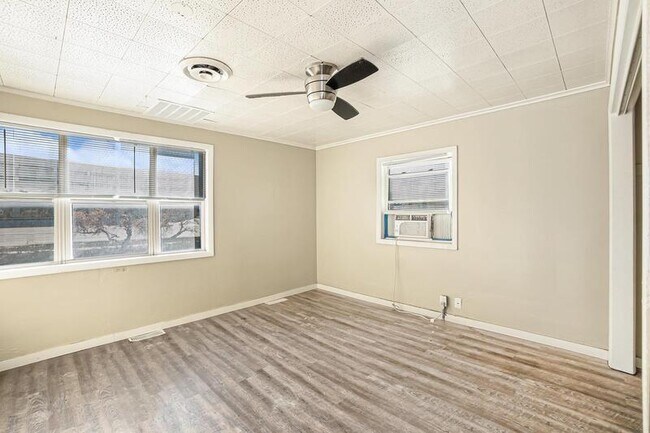 Foto del edificio - 3512 Dodge St