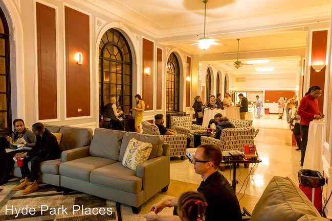 Building Photo - 5540 S Hyde Park Blvd