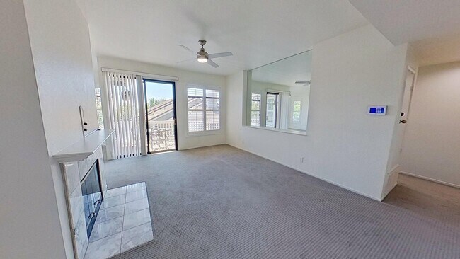 Foto del edificio - 24 Green Brier Cir