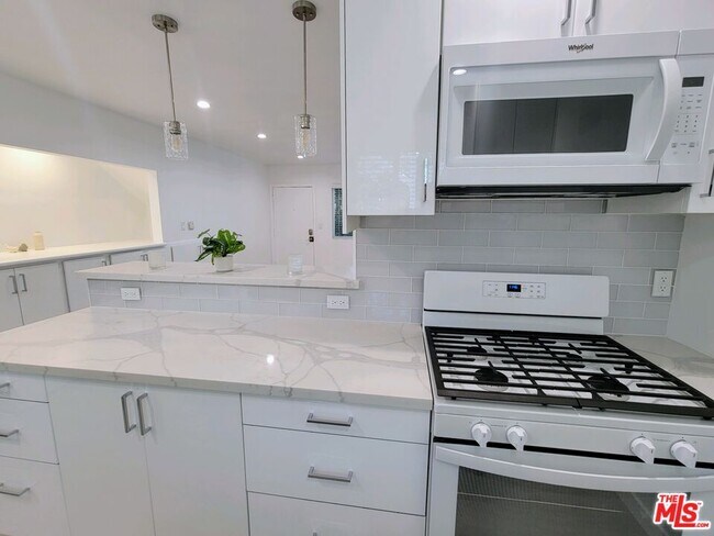 Foto del edificio - 825 Broadway St