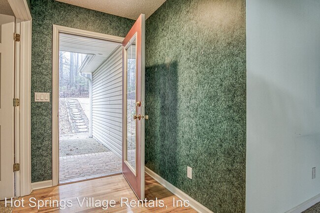 Foto del edificio - 3 br, 2 bath House - 20 Peral Circle