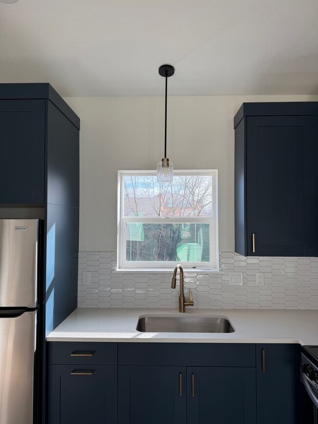 Building Photo - Available Now-Brand New 1-Bed Cottage in the Heart of Boise