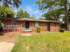 Building Photo - 9825 Maple Ln