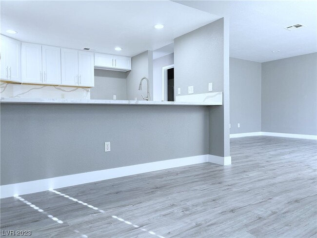 Building Photo - 6250 NV-592