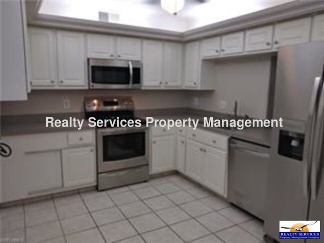 Foto del edificio - Waterfront condo in SE Cape Coral