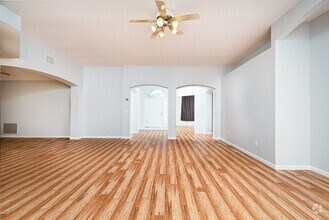 Building Photo - 16 Fernmeadow Ln