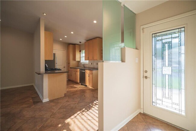 Foto del edificio - 8105 Briarwood Ln