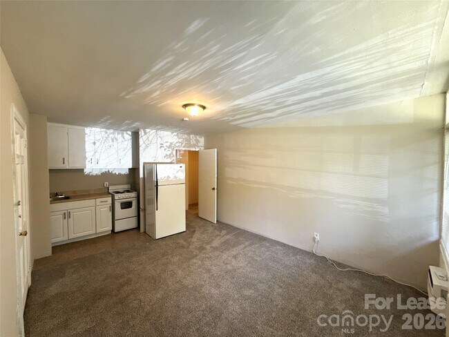 Foto del edificio - 2126 E 7th St