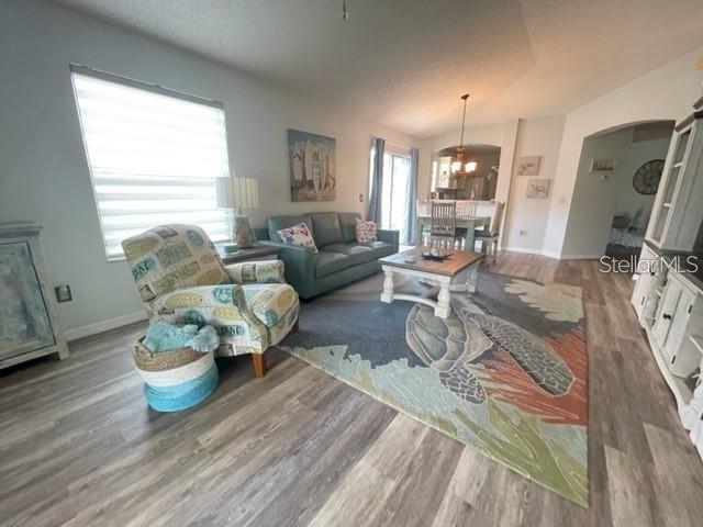 Foto del edificio - 2427 Chestnut Terrace