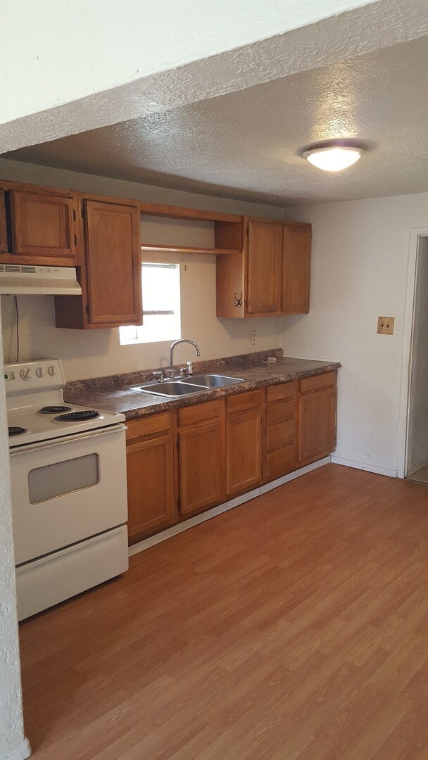 Foto del edificio - OLD TOWN 2 Bedroom 1 Bath