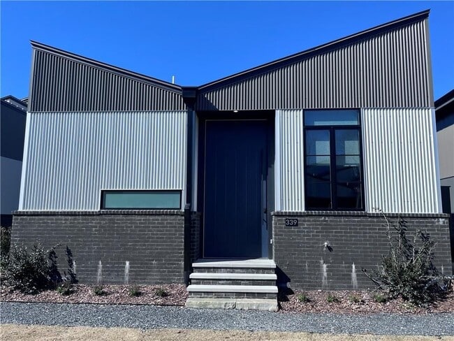 Building Photo - 339 High St