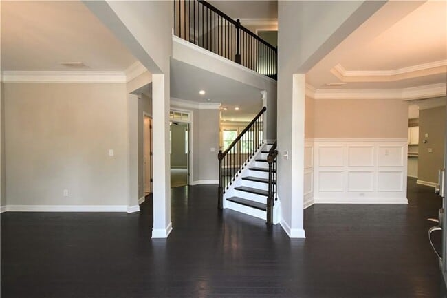 Building Photo - 2561 Bartleson Dr