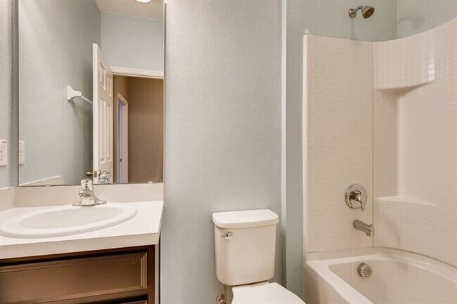 Foto del edificio - 1322 E 10Th Street, Apopka, FL, 32703