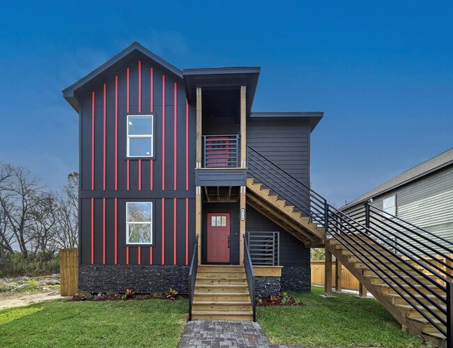 Building Photo - 4754 Sunbeam St