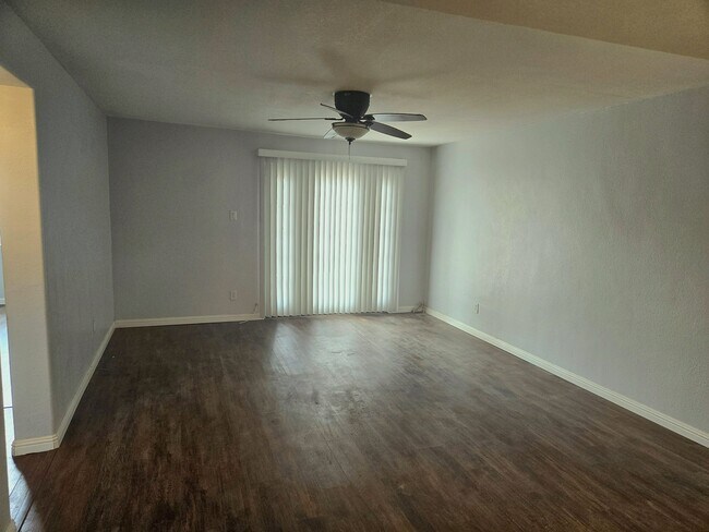 Foto del edificio - 3314 N 68th St