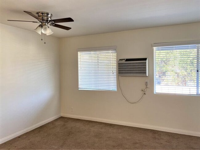 Building Photo - 336 Claydelle Ave