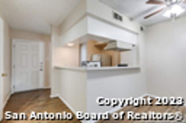 Building Photo - 1045 Shook Ave