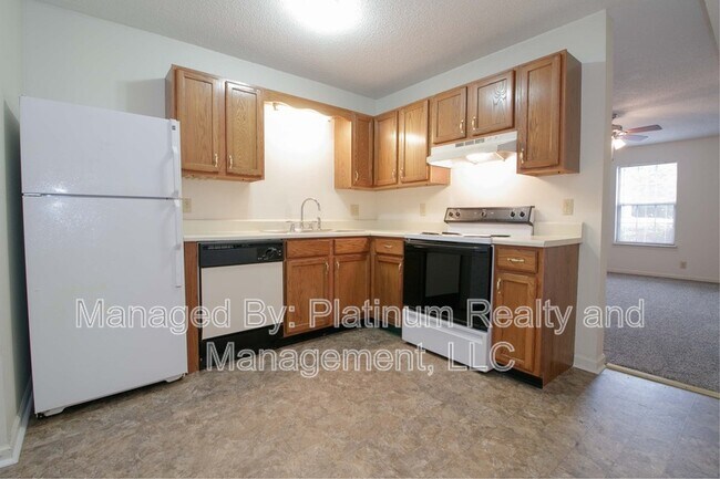 Building Photo - 117 Hickory Trace Rd