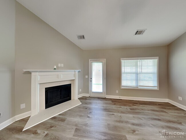 Building Photo - 1313 Keaton Dr