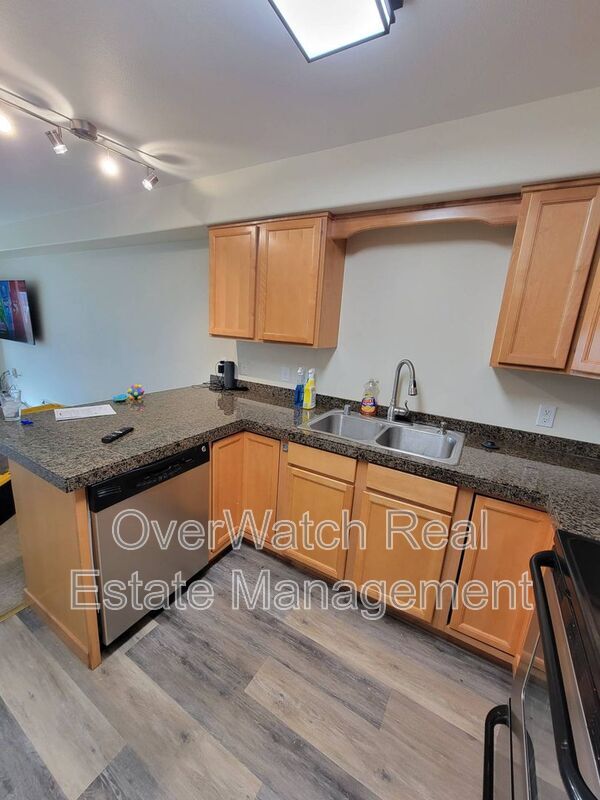 Building Photo - 11351 Discovery View Dr