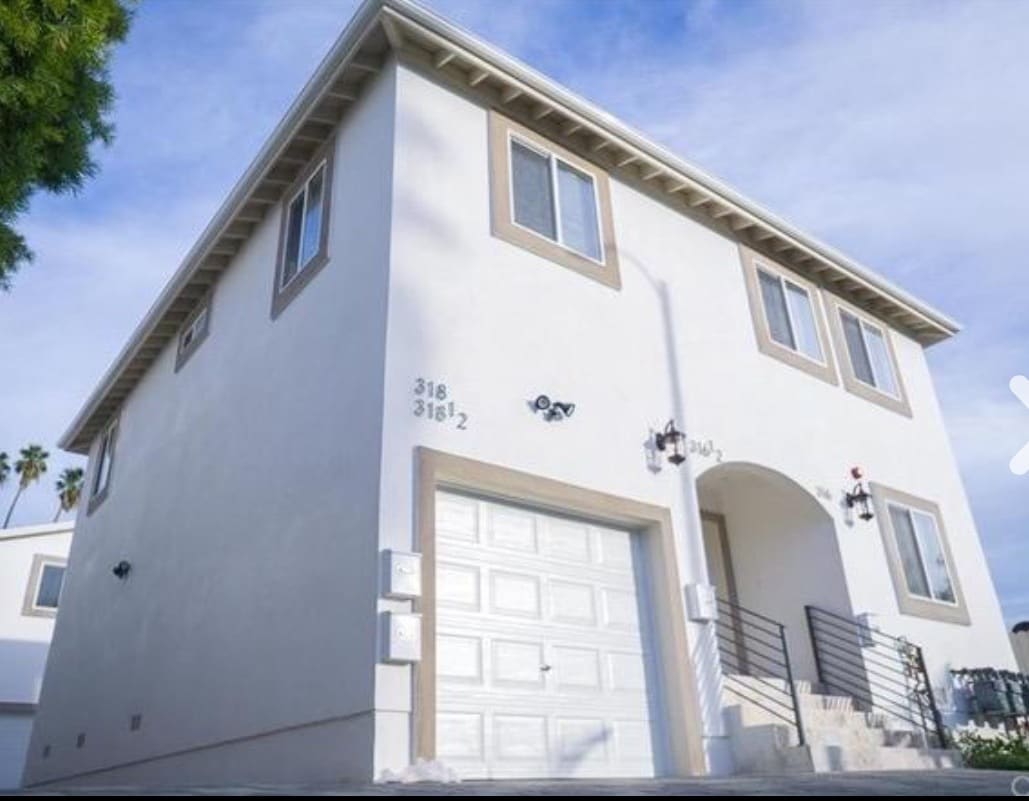 Foto principal - 318 N Kenmore Ave