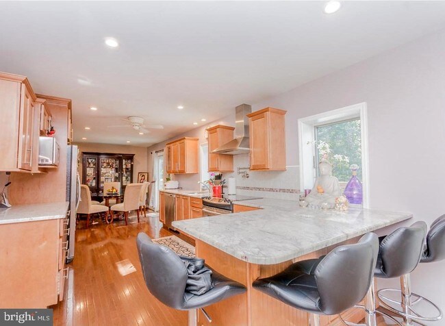 Foto del edificio - 229 Wilson Rd