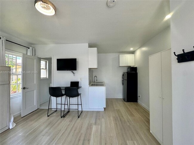 Photo - 415 75th Street Unit 4 Apartment