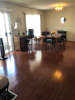 Hardwood floors - 1427 Saltair S Ave