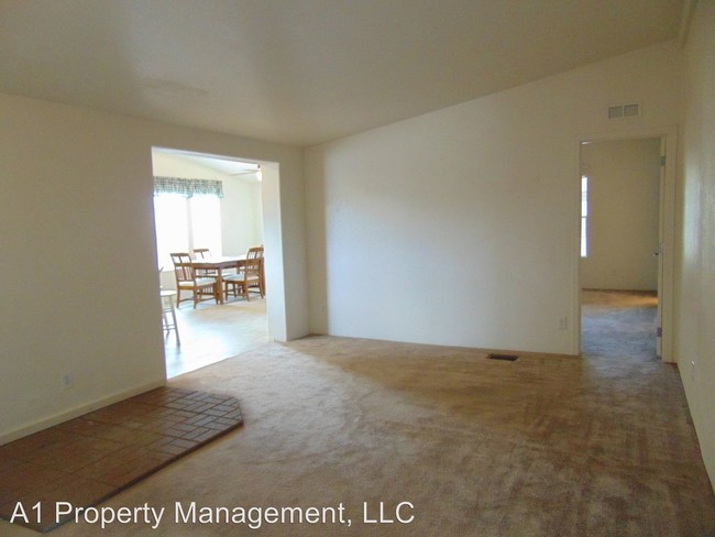 Foto del edificio - 3 br, 2 bath House - 6880 S. Windmill Road