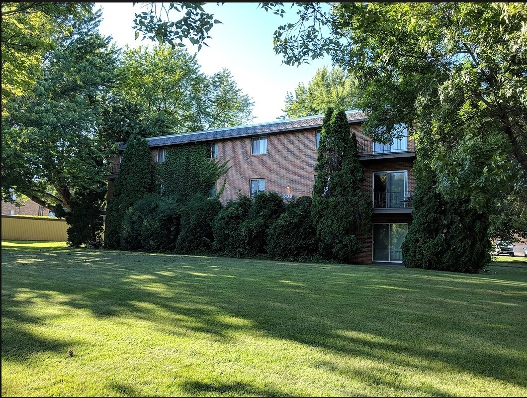 Primary Photo - 809 E Cavour Ave