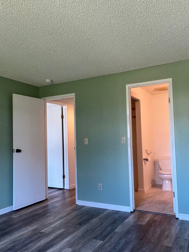 Foto del edificio - 8628 Onyx Dr SW