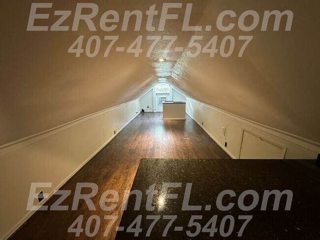 Foto del edificio - 2326 Wellington Blvd
