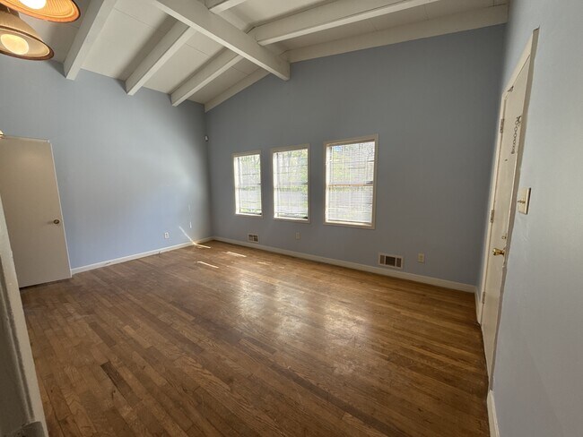 Foto del edificio - 1009 Hampton St NW