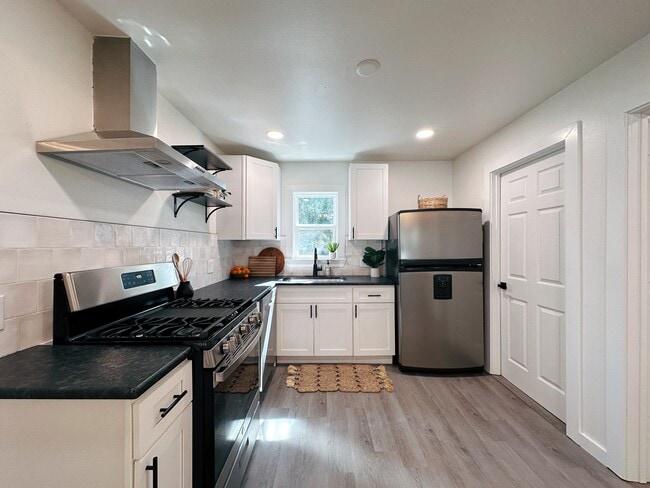 Foto del edificio - 3220 N 24th St