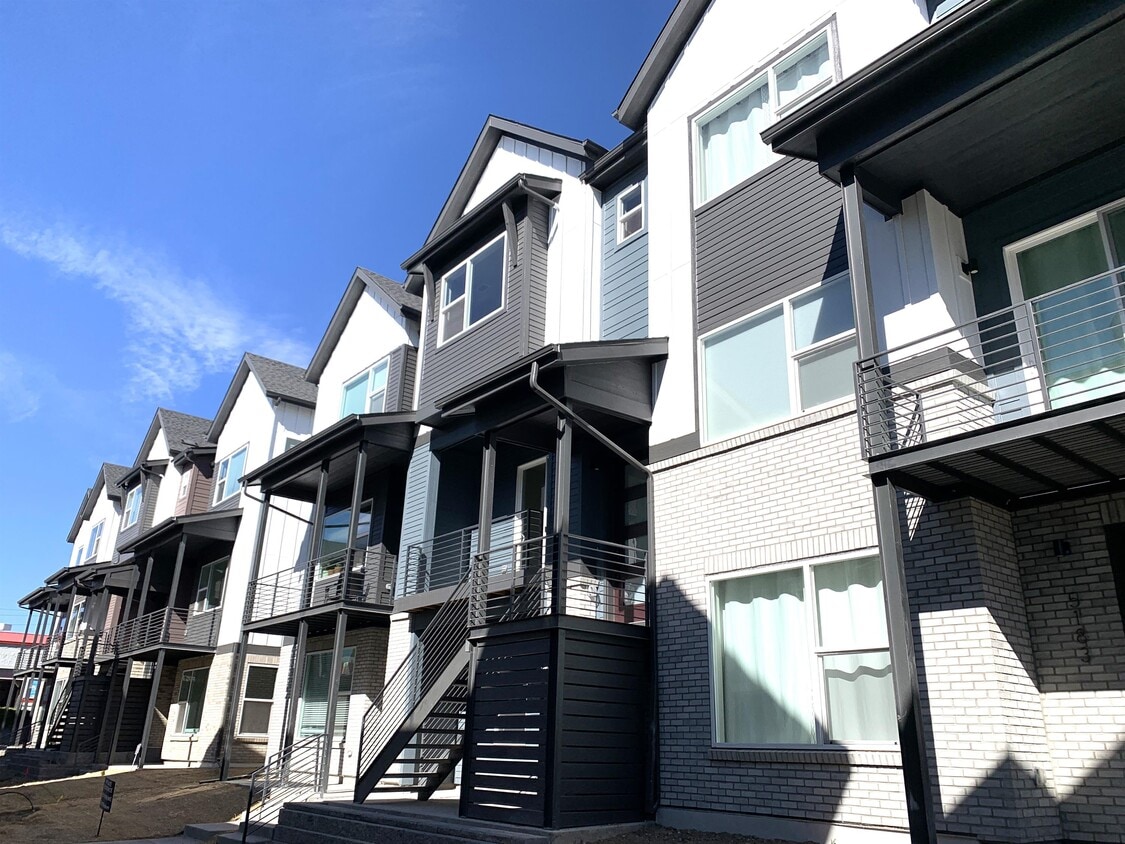 5185 Vivian St, Wheat Ridge, CO 80033 Townhome Rentals in Wheat Ridge