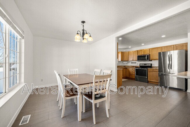 Foto del edificio - 2143 Teal Ct